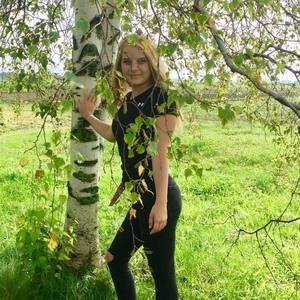 Meet your Posher, Janny